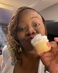 Cupcake 🧁 are my friend! #cupcake #ilovecupcakes