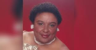 Bobbie Meadows's Instagram, Twitter & Facebook