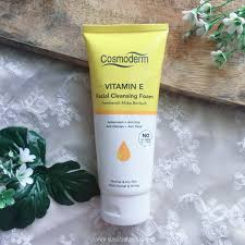 Cosmoderm vitamin e oil 15,000 iu with rosehip oil 30ml. Cosmoderm Vitamin E Facial Cleansing Foam Review Airah Syahirah
