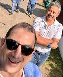 Matthew Holderness's Instagram, Twitter & Facebook