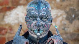 Apart from the 86 tattoos, he also has 17 implants under his skin. Tattoo Weltrekord Rentner Magneto Aus Berlin Ist Zu 98 Prozent Tatowiert Regional Bild De