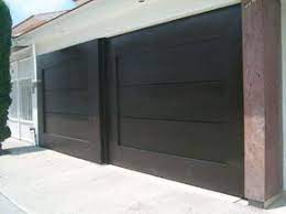 Porton Herreria Minimalista Buscar Con Google Puertas Herreria Diseno De Entrada Puertas De Herreria Modernas