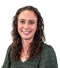 Kristin Ernst's Instagram, Twitter & Facebook