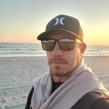 Jason Earnhardt's Instagram, Twitter & Facebook