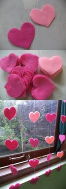 Kertas lazimnya kerap dipakai dalam bentuk beragam kerajinan tangan yang teksturnya ringan untuk dibentuk. Tirai Dari Kain Flanel Kreatif Kain Flanel Ide