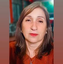 Hoy las mujeres manejan familias, emprendimientos, países y todo lo que se  propongan. Sube tu foto usando #MujeresQueManejan y cuéntanos qué manejas  tú.