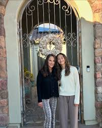 Ruth Abraham (@rskiabraham) • Instagram photos and videos