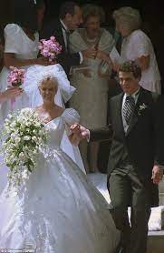 She has older twin sisters, cara and mariah, aged 20. New Book Sheds Like On Divorce Between Kerry Kennedy And Andrew Cuomo Andrew Cuomo Kennedy Family Kennedy