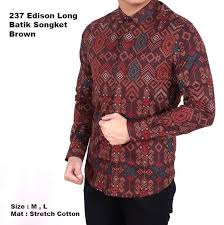 Pin Di Baju Batik Lengan Panjang