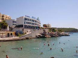 Προβολή προσφορών για το παραμυθένιο σπίτι στην αγία μαρίνα, αίγινα, συμπεριλαμβανομένων τιμών με πλήρη επιστροφή χρημάτων και δωρεάν ακύρωση.σε απόσταση μερικών λεπτών από. Argw 3enodoxeio Agia Marina Ellada Kritikes Kai Sygkrish Timwn Tripadvisor