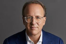 What Estée Lauder's Recent Exec Moves Mean for Stéphane de La Faverie,  Fabrizio Freda and William Lauder's Pay Packages