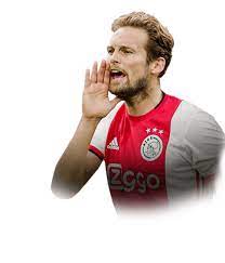 Over 50 games played for rubbish not even made 50k this week. Daley Blind Fifa 21 82 Rating And Price Futbin