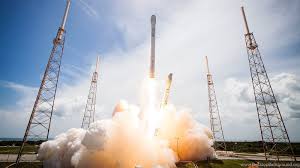 Posted in abstract wallpaper brand wallpaper landscape wallpaper minimalism wallpapers space wallpaper spacecraft wallpaper wallpapers. Spacex Launch Wallpapers Page 3 Pics About Space Desktop Background
