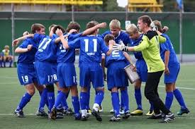 Mannschaftssport ist eine interessengemeinschaft zur unterstützung der olympischen spielsportarten. Teamgeist Im Amateurfussball So Funktioniert Eine Mannschaft