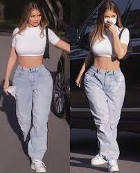Kylie Jenner In 2020 Kylie Jenner Outfits Jenner Outfits Streetwear Fashion