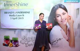 Bersiaran selama 14 epsiod bermula 3 april, pada hari isnin hingga khamis jam 10 malam. Fasha Sandha Sebagai Duta Jenama Baharu Untuk Rangkaian Innershine Dboystudio