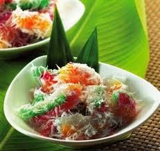 Kelapa setengah tua 200 gram, parut kasar. Bahan Resep Cenil Singkong Kuah Gula Merah Dan Kelapa Parut Ala Jajanan Pasar Indonesian Food Food Indonesian Cuisine