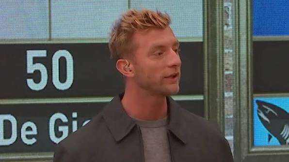 Jan Versteegh grijpt in tijdens heftige confrontatie in De Bondgenoten:  'Tolereer ik niet!' | Vandaag Inside