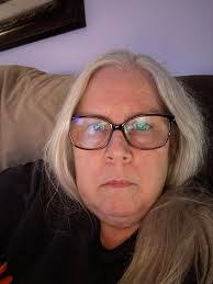 Linda Gauvin's Instagram, Twitter & Facebook