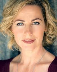 Suzannah Hall's Instagram, Twitter & Facebook