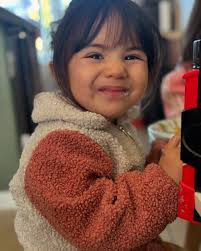 Iris Zuniga (@iriszuniga) • Instagram photos and videos