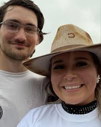 Happy National Boyfriend day to the one and only 🥳🥳 Thank you for all you  do, and always being my #1 no matter what, absolutely wouldn't know what to  do without your