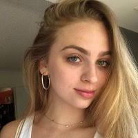 Brooke Wayne (@brookewaynee)