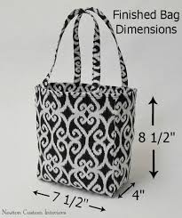 With This Step By Step Tote Bag Tutorial You Ll Learn How To Make This Cute Tote Bag Which Makes A Functio Tote Bag Tutorial Tote Bags Sewing Tote Bag Pattern