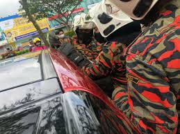 Untuk ketenangan jiwa dan poket anda sila berkunjung ke kedai aksesori kereta milik bumiputera 100% yang akan dibuka di kangar perlis. Cemas Anak Terperangkap Dalam Kereta Hampir Sejam