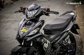 Download 88 gambar modif motor jupiter z new terlengkap via velgmodifikasi.blogspot.com. Hitam Tapi Ramai Modifikasi Jupiter Mx Livery Movistar Aripitstop