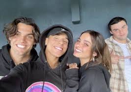 Dolan Twins In 2020 Dolan Twins Dollan Twins Dolan Twins Memes