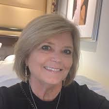 Juana Moore's Instagram, Twitter & Facebook