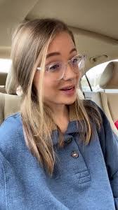 Elise Bass's Instagram, Twitter & Facebook