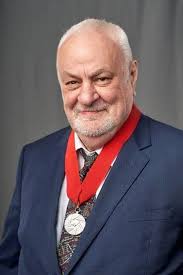 L'ORDRE DE MONTRÉAL À ROLAND SMITH