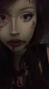 Creativa Zombie Makeup para Halloween