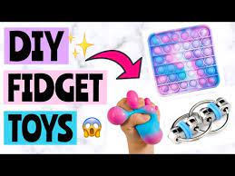Use wooden cubes and duct tape to make an endless cube that transforms shape again and again. Diy Fidgets Fidget Clay Stress Ball Key Rings How To Make Fidget Toys Diy Fidget Toys Easy Xanh En