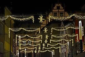 Traditionelle wird die weihnachtsbeleuchtung zusammen mit der. Led Netze Uberspannen Die Gassen Neue Weihnachtsbeleuchtung In Der Schweinfurter Innenstadt Ist Eingeschaltet Lokale Nachrichten Aus Stadt Und Landkreis Schweinfurt