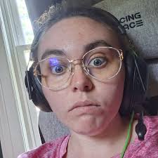 New glasses? Who am I anymore? (Please tell me 🥸)