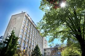 Share this limbi si literaturi straine. Peste 4500 De Noi StudenÈ›i La Universitatea De Vest Din TimiÈ™oara Timpolis Stiri News Ziar Timisoara