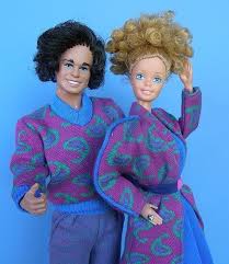 The Time Magic Curl Barbie Insisted That Ken Match Not Just With His Sweater But Also With The Height Of His Hair With Her Barbie Funny Barbie And Ken Barbie