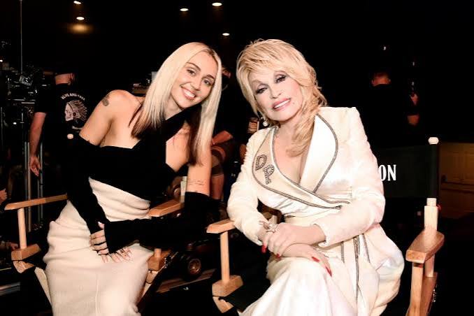 Miley Cyrus opens up about her final conversation with godmother Dolly Parton | CNN