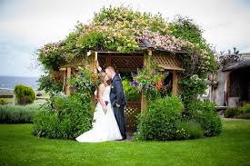 The Kingfisher Oceanside Resort Spa Courtenay Bc Weddings At Kingfisher Platinum Seaside Ceremony Perso Oceanside Resort Garden Reception Island Weddings