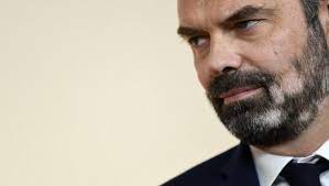 Interrogé par paris match, le premier ministre edouard philippe a enfin révélé les raisons du blanchissement de sa barbe, qui intrigue les français depuis des mois. Qu Est Il Donc Arrive A La Barbe D Edouard Philippe Ladepeche Fr