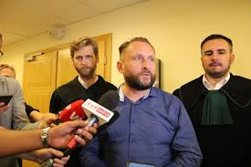 Jego kariera, którą budował przez lata, runęła jak domek z kart, a po pijackim rajdzie samochodem doszło. Zakonczyl Sie Proces Kamila Durczoka Wyrok Poznamy 30 Marca Piotrkowski24