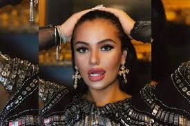 Carcereira que fez sexo com prisioneiro tinha vida dupla. Entenda