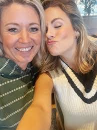 Jessica Sides's Instagram, Twitter & Facebook