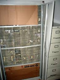 A Mexican Drug Lord S House Got Raided What They Found Is Beyond Words Drug Cartel Money Stacks Mexican Drug Lord