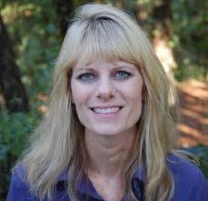 Robin Swindle's Instagram, Twitter & Facebook