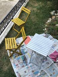 Genellikle plastik objelerin nasıl boyanacağı merak edilen bir konudur sprey boya ile plastik sandalye boyama da bunlardan biri. Masa Ve Sandalye Boyama Ev Gezmesi