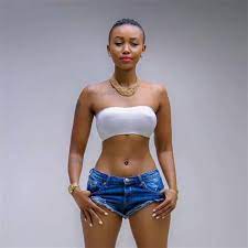 Picha za uchi za mke wa mtu zasambazwa mtandaoni na mchepuko wake. Warembo Wa Kenya Free Hot Nude Porn Pic Gallery